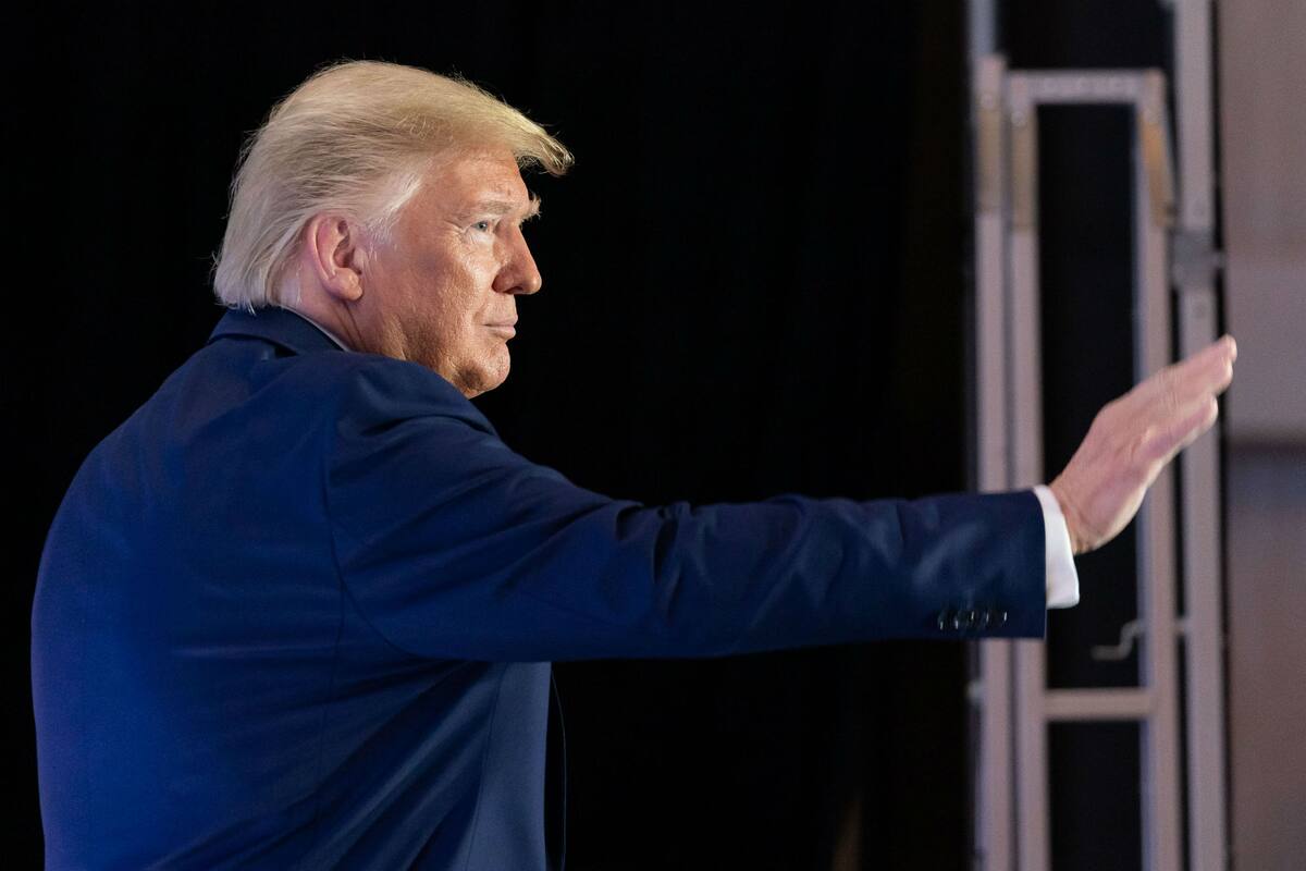 Trump apuntó contra la tasa de mortalidad del virus que informó la OMS