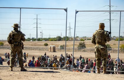 Trump aseguró que utilizará a la Guardia Nacional para expulsar inmigrantes indocumentados si gana la presidencia (AP Foto/Andres Leighton)
