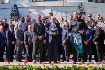 Trump celebra a los campeones Eagles en la Casa Blanca, pero sin Jalen Hurts