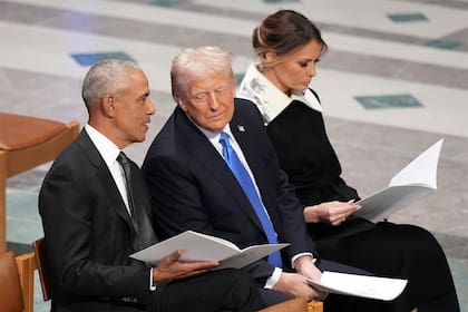 Trump comparte video racista que muestra a los Obama como primates