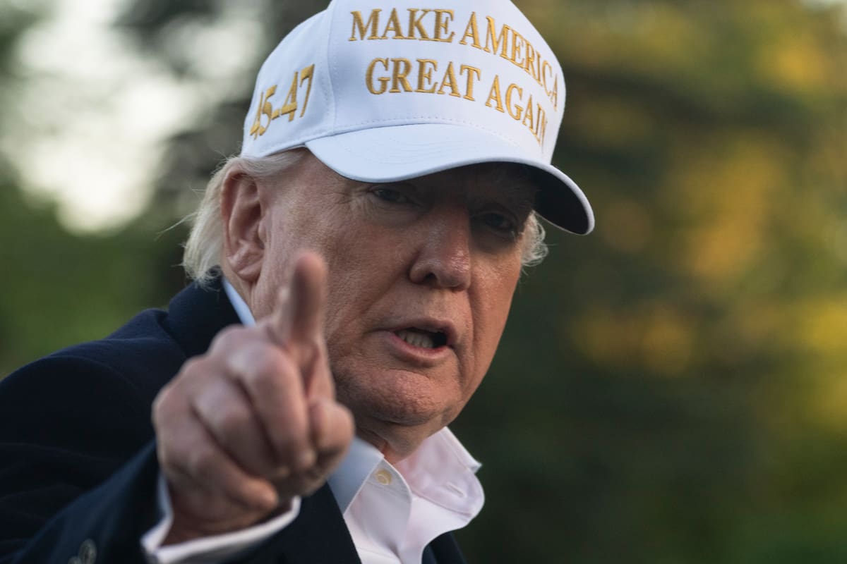 Trump critica a fiscal por retirar la demanda en el caso del estanque reflectante en Washington