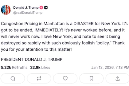 Trump cuestionó una medida que cumplió un año en Nueva York y Kathy Hochul defendió
