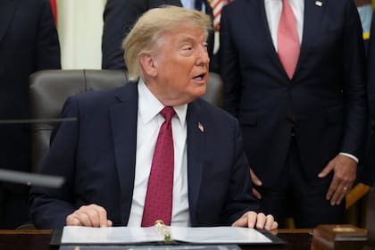 Trump dejó entrever que este nuevo episodio, además de lo bélico, tendrá connotaciones económicas