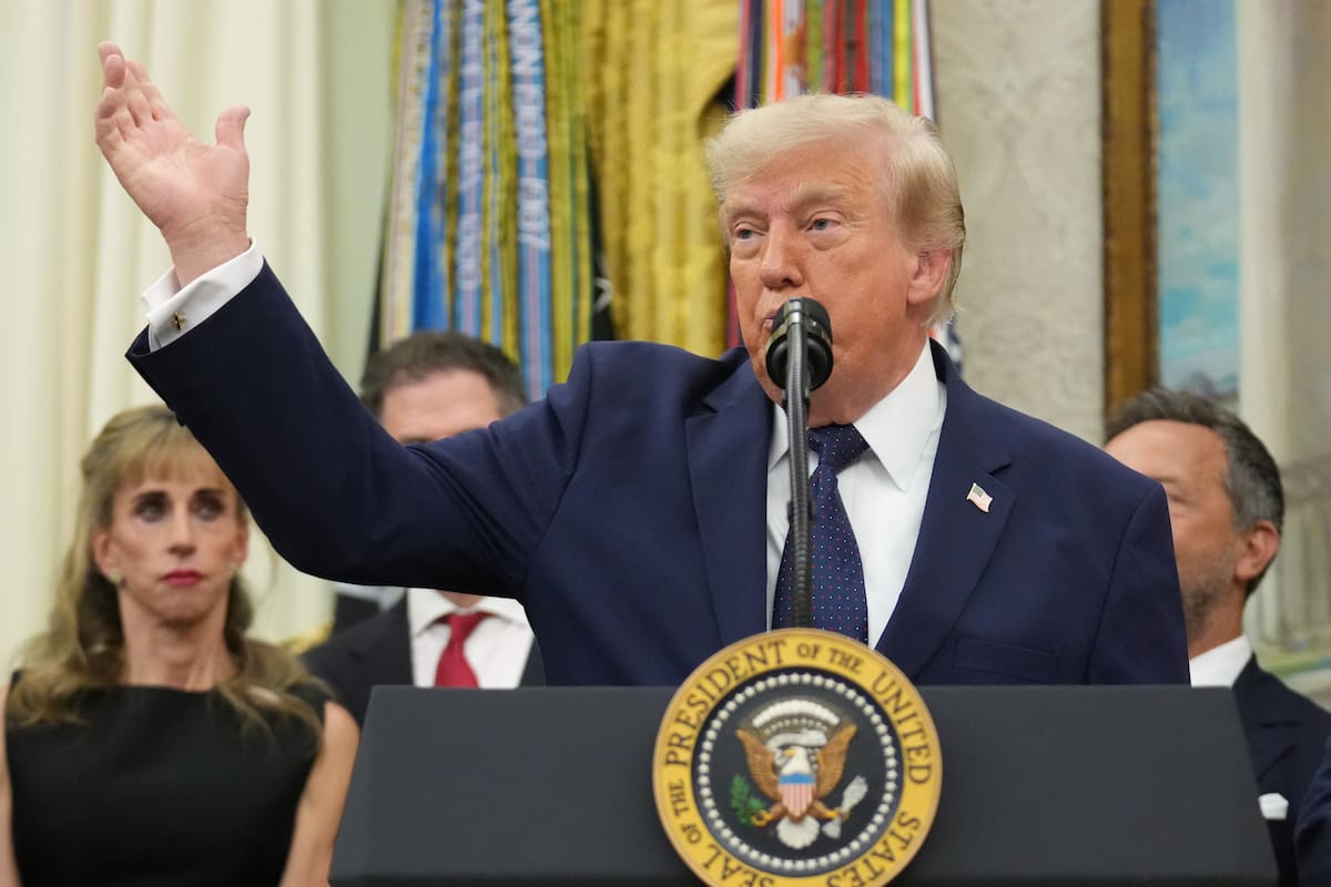 Trump dice que la roja del árbitro del Mundial fue "horrible", pero dejó el fallo a la FIFA