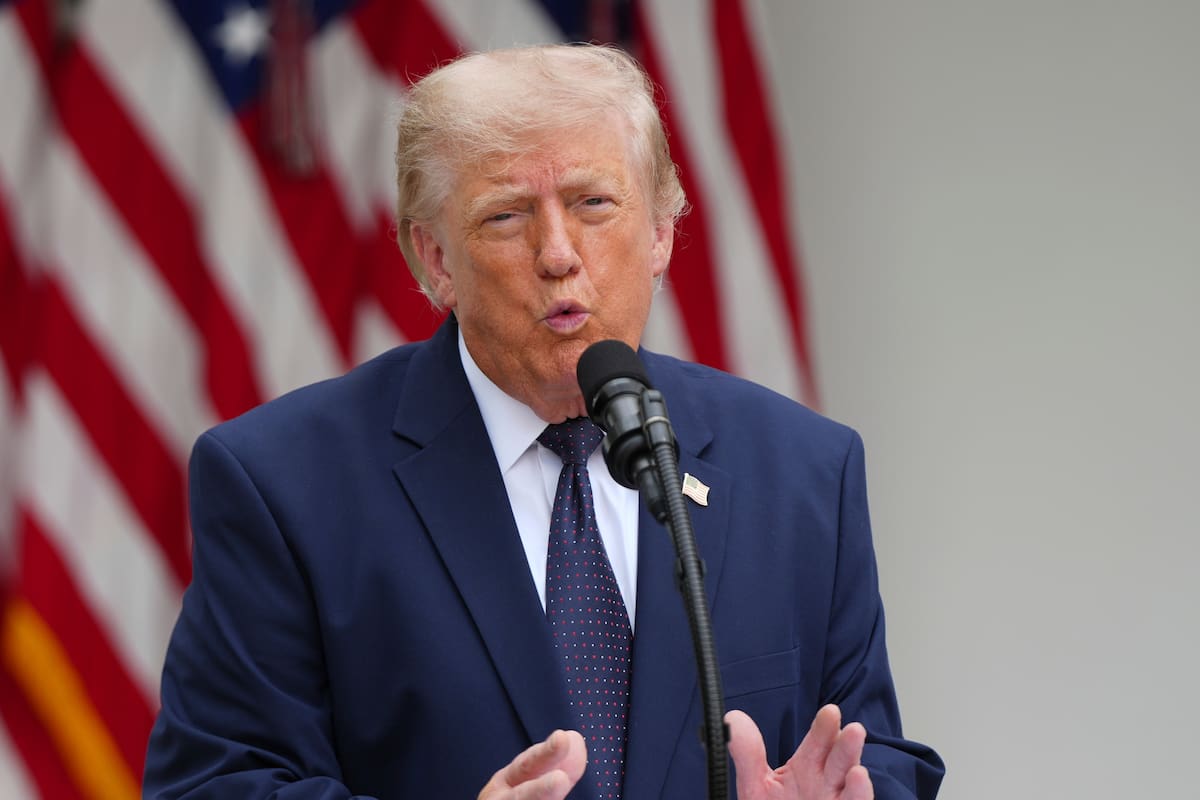 Trump dice que Walmart bajó precios porque él lo pidió; la empresa no menciona un rol del gobierno