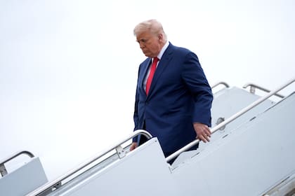 Trump enfrenta rebelión en Florida: legisladoras republicanas acusan a su gobierno de "cazar" migrantes en procesos legales