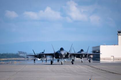 Trump envía aviones de combate F-35 a Puerto Rico para combatir el narcotráfico, en medio de la tensión con Venezuela