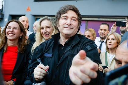 Trump felicita a Milei y celebra que la Argentina haya "justificado" la confianza de EEUU en él