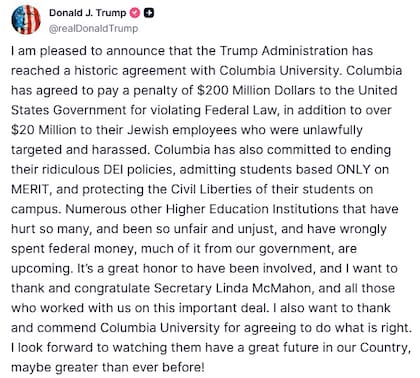 Trump festeja el "acuerdo histórico" con Columbia