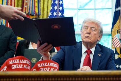 Trump insinúa con un tercer mandato (AP Foto/Alex Brandon)