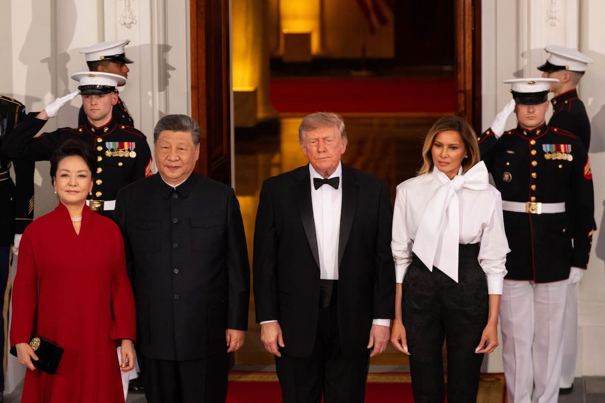 Trump, la primera dama Melania Trump, el presidente chino Xi Jinping y su esposa Peng Liyuan, durante la cena de Estado en la Casa Blanca