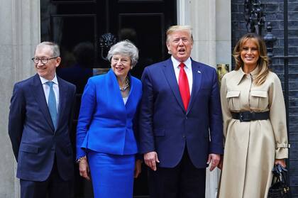 Trump le propuso a May que se quede en el gobierno hasta cerrar el acuerdo EEUU/UK
