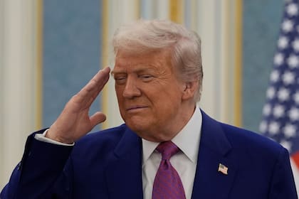 Trump pide ayuda a Qatar para persuadir a Irán de que abandone su programa nuclear