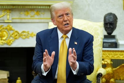 Trump reaviva quejas sobre la investigación de Rusia y acusa a Obama de traición