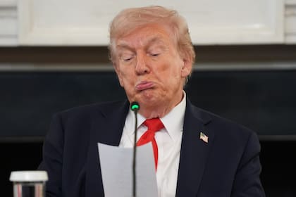 Trump recibe nota urgente de Rubio sobre acuerdo de paz en Oriente Medio durante evento sobre Antifa