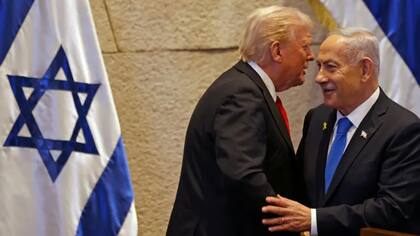 Trump visitó Israel y se dirigió a su Parlamento el 13 de octubre, haciendo coincidir su viaje con la liberación de los rehenes