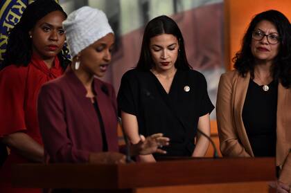 Trump vuelve al ataque contra las mujeres congresistas y pide que sean sancionadas