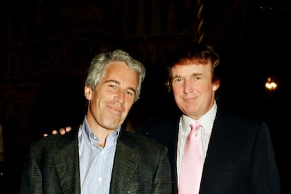 Trump y Epstein en 1997, en Mar-a-Lago