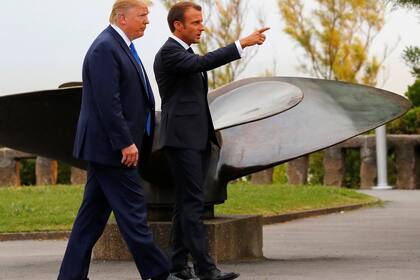 Trump y Macron, ayer, en el comienzo del cónclave del G-7 en Biarritz