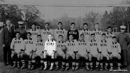 Trump jugaba como delantero en el equipo de fútbol de la Academia Militar de Nueva York