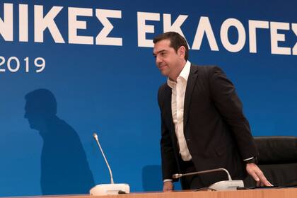 Tsipras, ayer, tras admitir la derrota, en Atenas