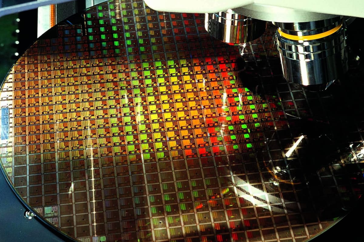 TSMC es un fabricante de microchips por encargo; toma diseños de terceros y los transforma en silicio