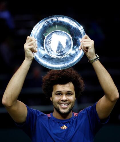 Tsonga con su título en Rotterdam