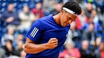 Tsonga le dio su punto a Francia