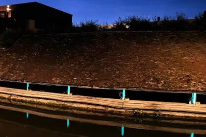 Tubos de luz de Glowee en el pueblo de Rambouillet