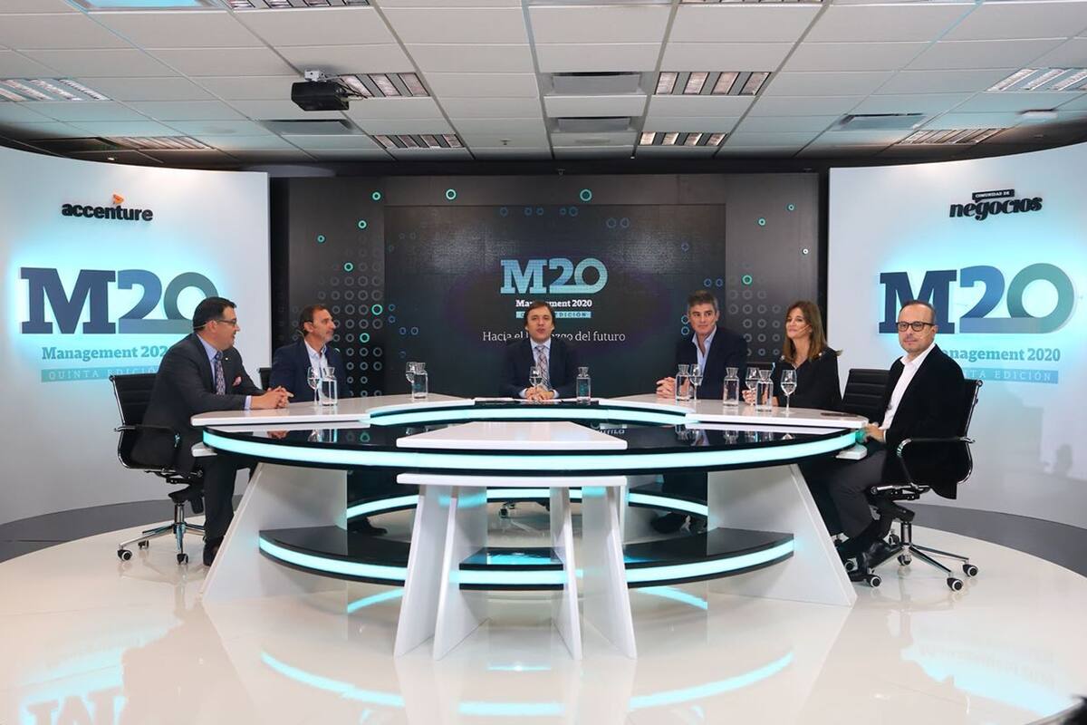 Tulio Hochkoeppler, Vicepresidente Regional y Manager General del Hotel Fous Seasons de Bs As, Miguel Kozuszok, Presidente de Unilever Latinoamérica, José del Río, Secretario General de Redacción de LA NACIOON, Santiago del Sel, Director General de Araucaria Energy, Victoria Cole, Gerenta General de