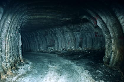 Túneles subterráneos en West Hackberry, para la reserva de petróleo de EE.UU., en una imagen de 1980. (Robert Nickelsberg/Liaison)