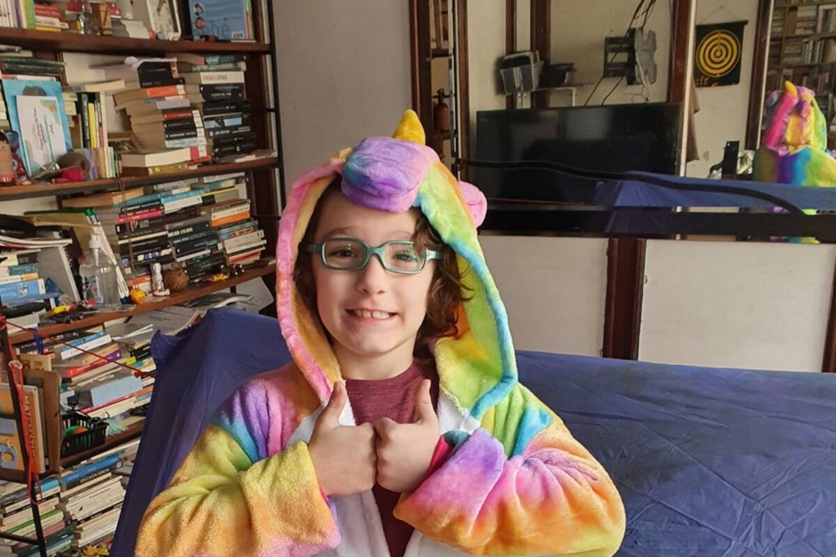 Tupac, de 8 años, ya partició de 10 zoompamentos organizados por Gabriel Wisznia, mentor de la idea