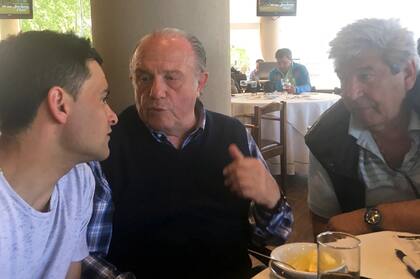 Calvente, Gliksberg y Liguori, el equipo del stud Le Fragole, que le tiene fe a Accionador en el césped de San Isidro