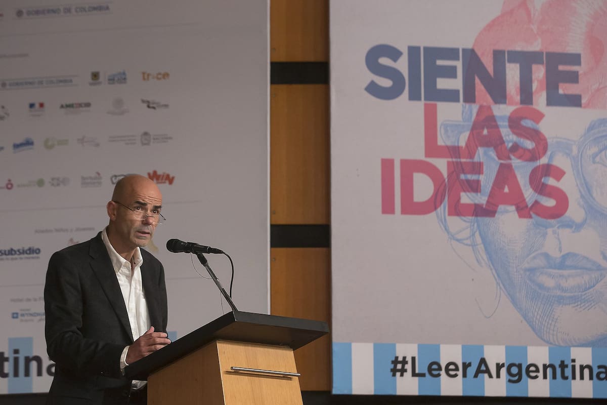 Tuvo a su cargo el discurso de apertura de la delegación local; cree que el fútbol genera "cercanía" y se indigna por los casos de abuso en Independiente, su club