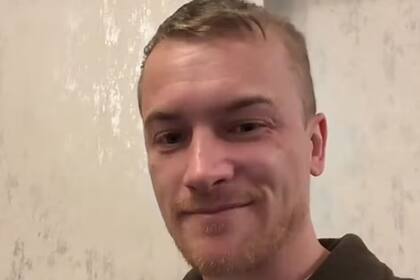 Tuvo un tumor cerebral durante ocho años y ahora revela las señales que no debería haber dejado pasar