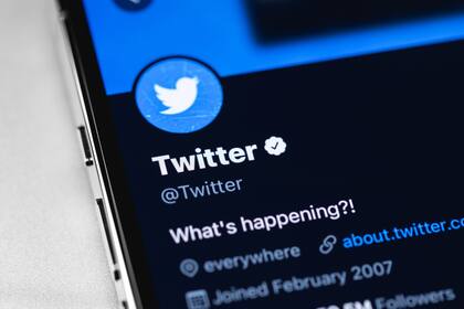 Twitter analiza cobrarle a los usuarios para mantener sus cuentas verificadas