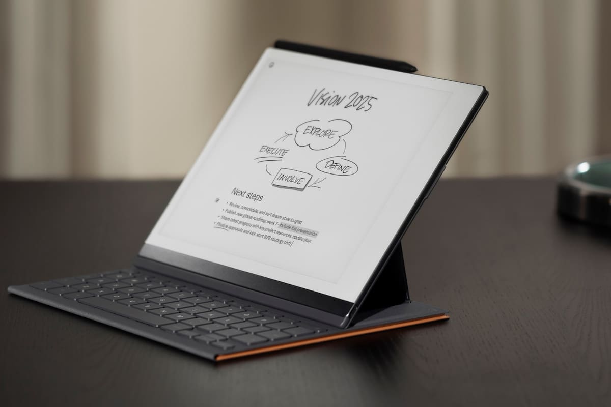 Type Folio es el teclado para la tableta ReMarkable 2, que tiene una pantalla táctil de tinta electrónica de 10 pulgadas