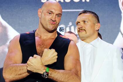 Tyson Fury (118.900 kg), titular CMB, y el ucraniano Olexsandr Usyk (105.900 kg), una pelea de gran atracción para este sábado
