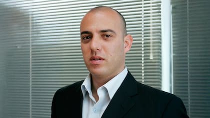Tzvika Manes