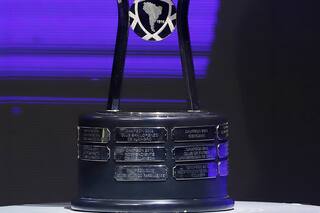 U de Chile celebra "justicia en lo deportivo" tras descalificación de Independiente de Sudamericana