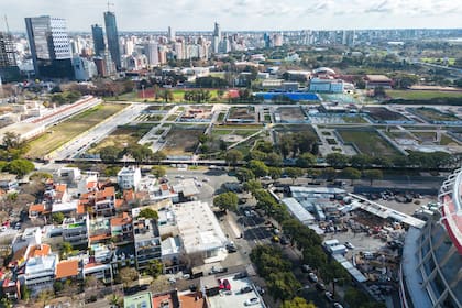 Ubicado en el barrio de Núñez, donde funcionaba el Tiro Federal, este proyecto busca convertirse en un nuevo barrio de la ciudad.