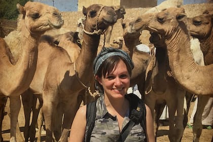 Ubicado en el Cuerno de África, sobre el mar Rojo, ofrece gastronomía con influencia italiana, visitas a tribus y mercados de ventas de camellos