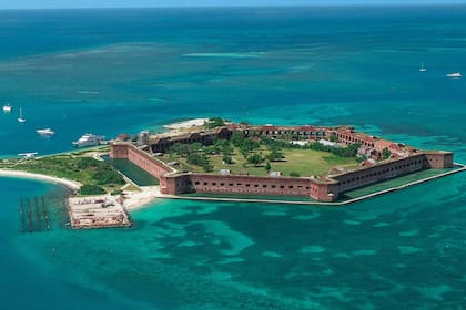 Ubicado en el Parque Nacional Dry Tortugas, este fuerte es hoy un sitio turístico