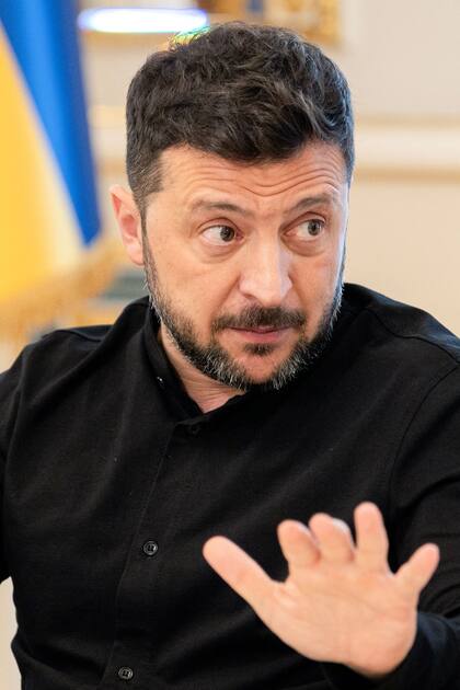 Ukraine's President Volodymyr Zelensky speaks to the media during a press briefing in Kyiv, on June 4, 2025, amid Russian invasion in Ukraine. (Photo by Tetiana DZHAFAROVA / AFP)