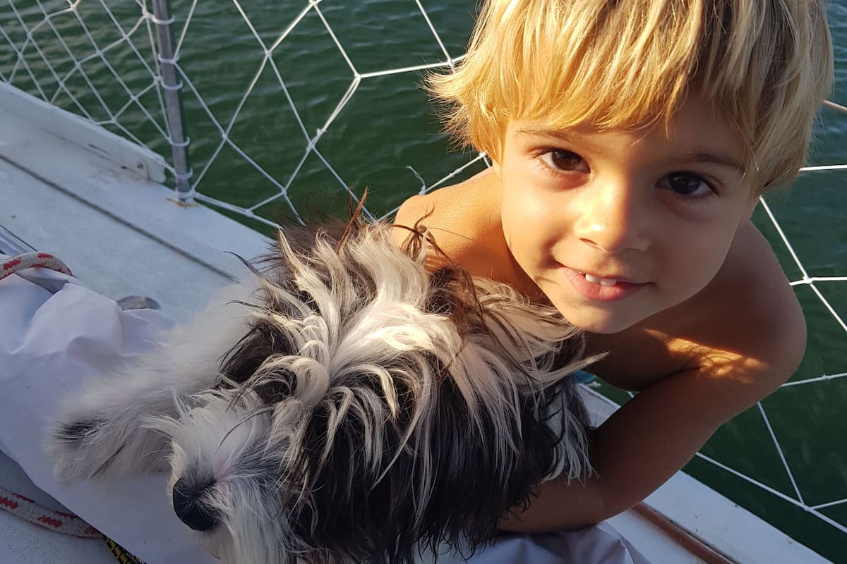 Ulises y Lula, los pasajeros más pacientes del viaje