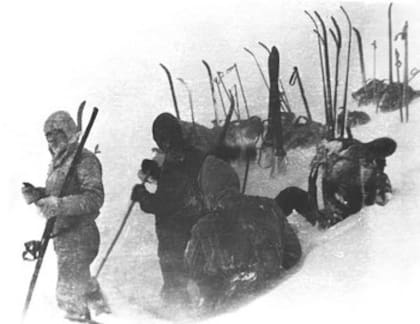 Última foto del grupo de Dyatlov: luego llegó el misterio que perdura hasta hoy