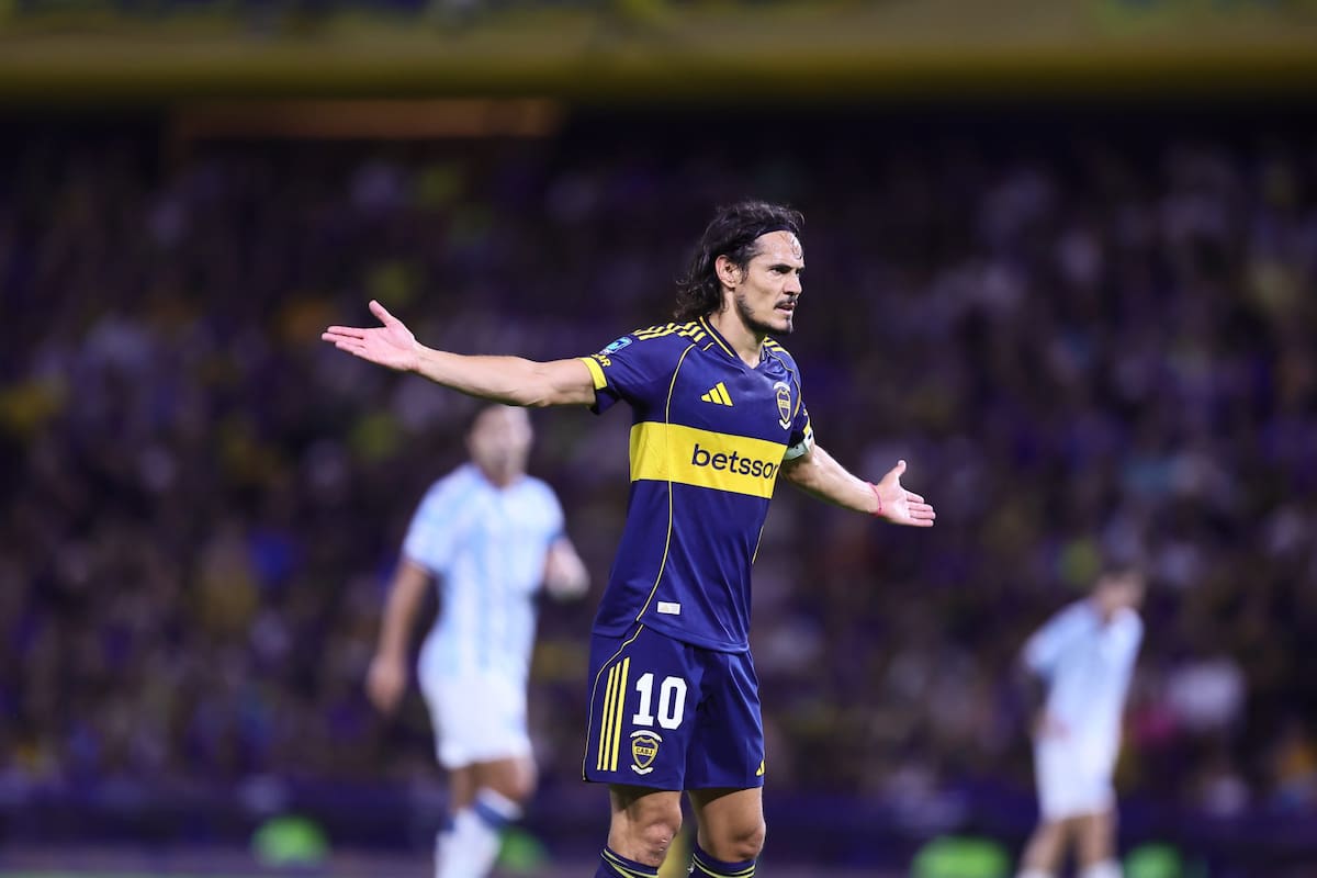 Última noche. El 20 de febrero, en la Bombonera, Cavani fue titular ante Racing. Nunca más volvió a jugar.