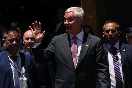 Ultraderechistas Kast y Milei estrechan lazos en visita a Argentina de mandatario electo chileno