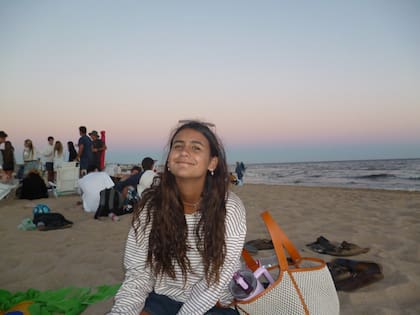 Uma, la hija de Cristian Fabbiani y Amalia Granata, tiene 18 años y estudia periodismo (Foto: Instagram @umagranata)