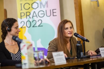 Un 92% de los votantes estuvieron a favor de que un museo hoy no solo investiga, colecciona, conserva y exhibe el patrimonio, sino que lo hace de manera accesible e inclusiva, que fomenta la diversidad y la sostenibilidad, y ofrece experiencias e intercambio de conocimiento